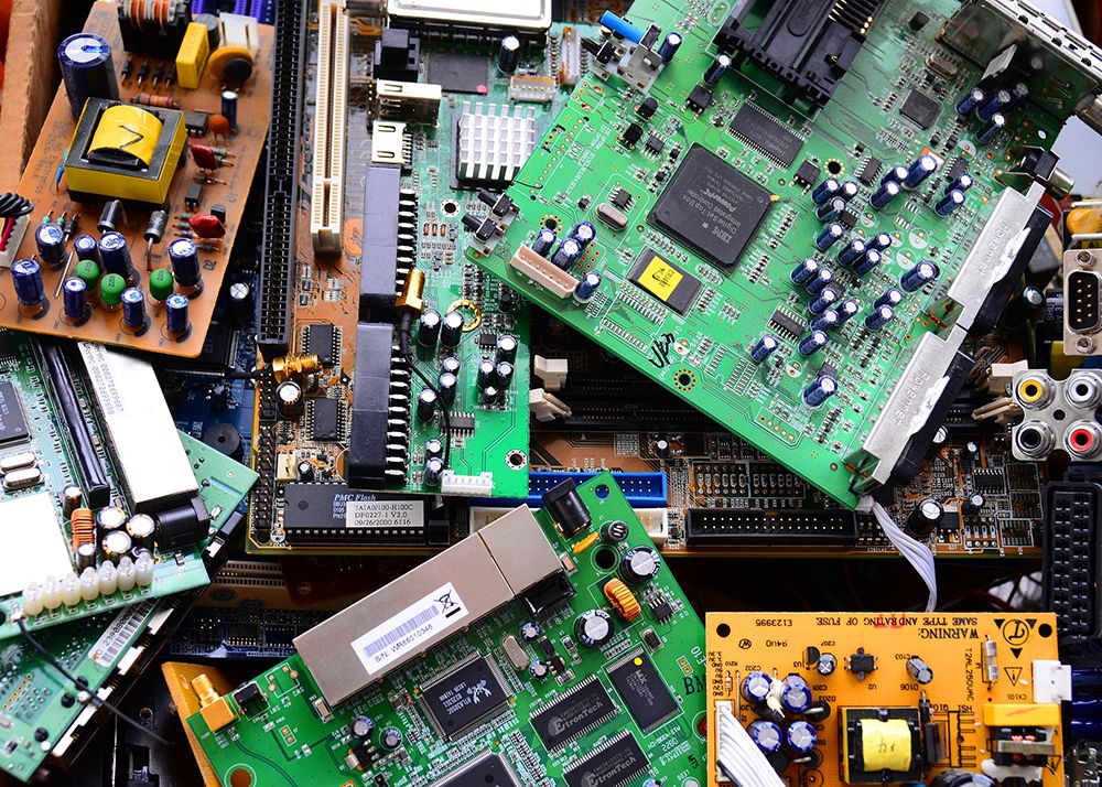 Alte Mainboards von Elektronikgeräten