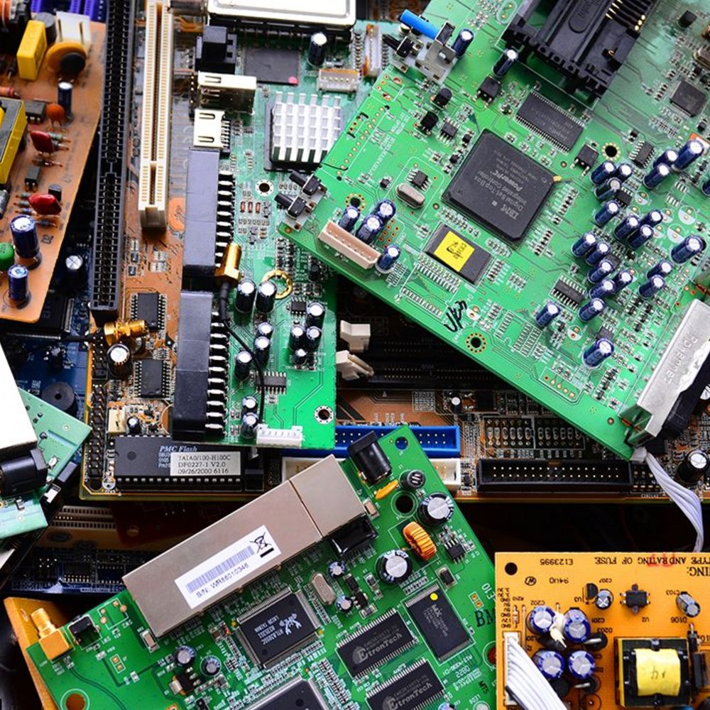 Alte Mainboards von Elektronikgeräten